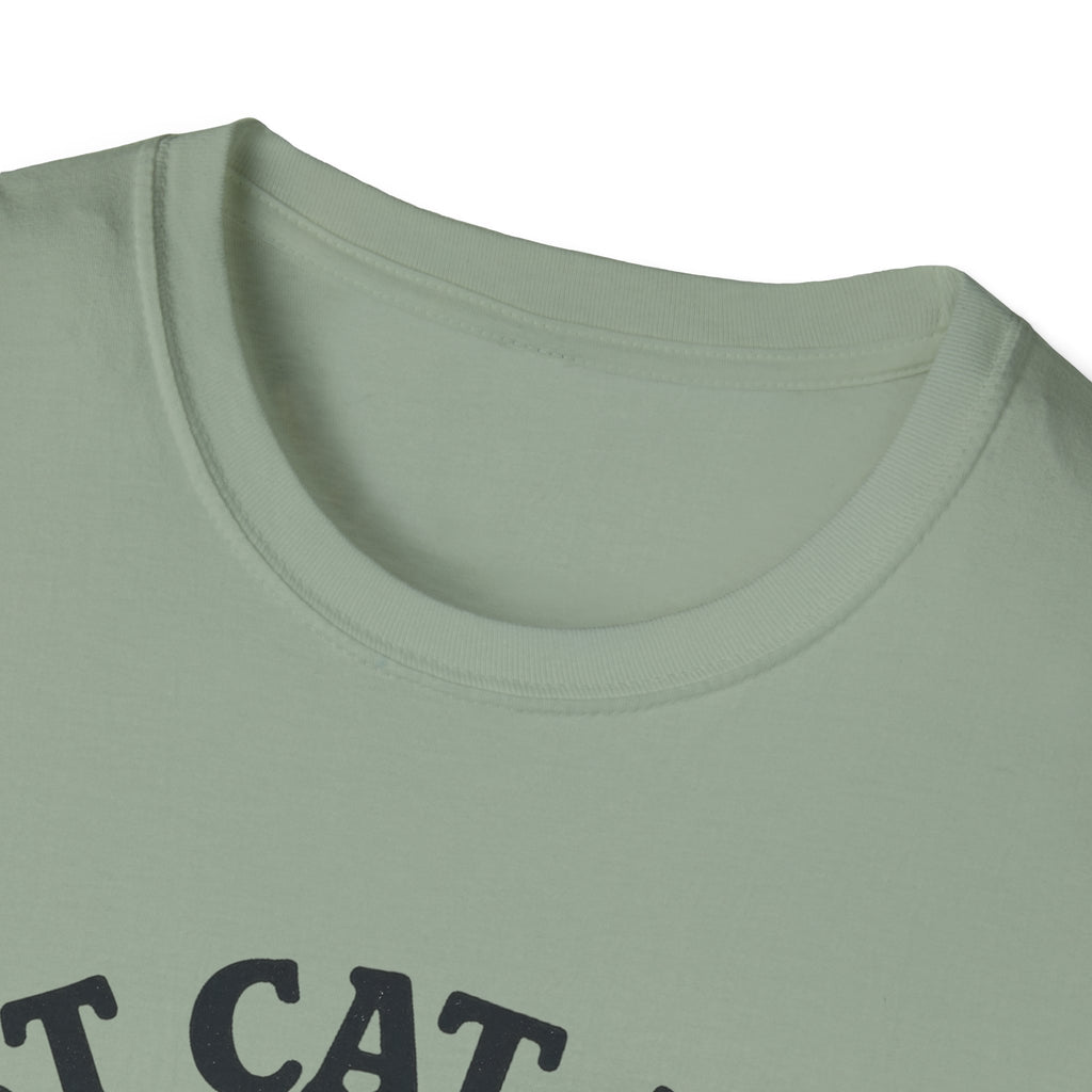 Best Cat Mom Ever T-Shirt — Cute Retro Cat Fist Bump Tee for Cat Lovers, Mother's Day Gift