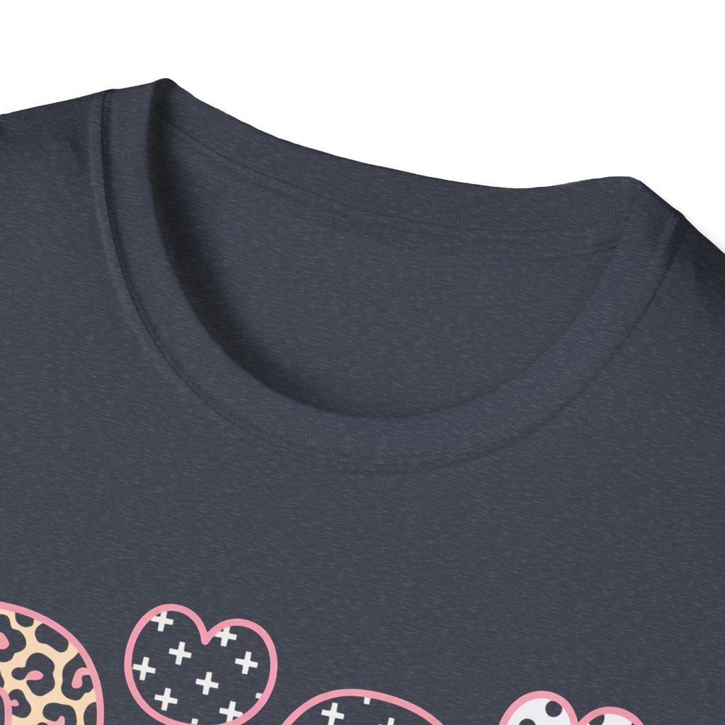 Gigi Floral Heart Tee — Pink 'Gigi' Script Grandmother T-Shirt