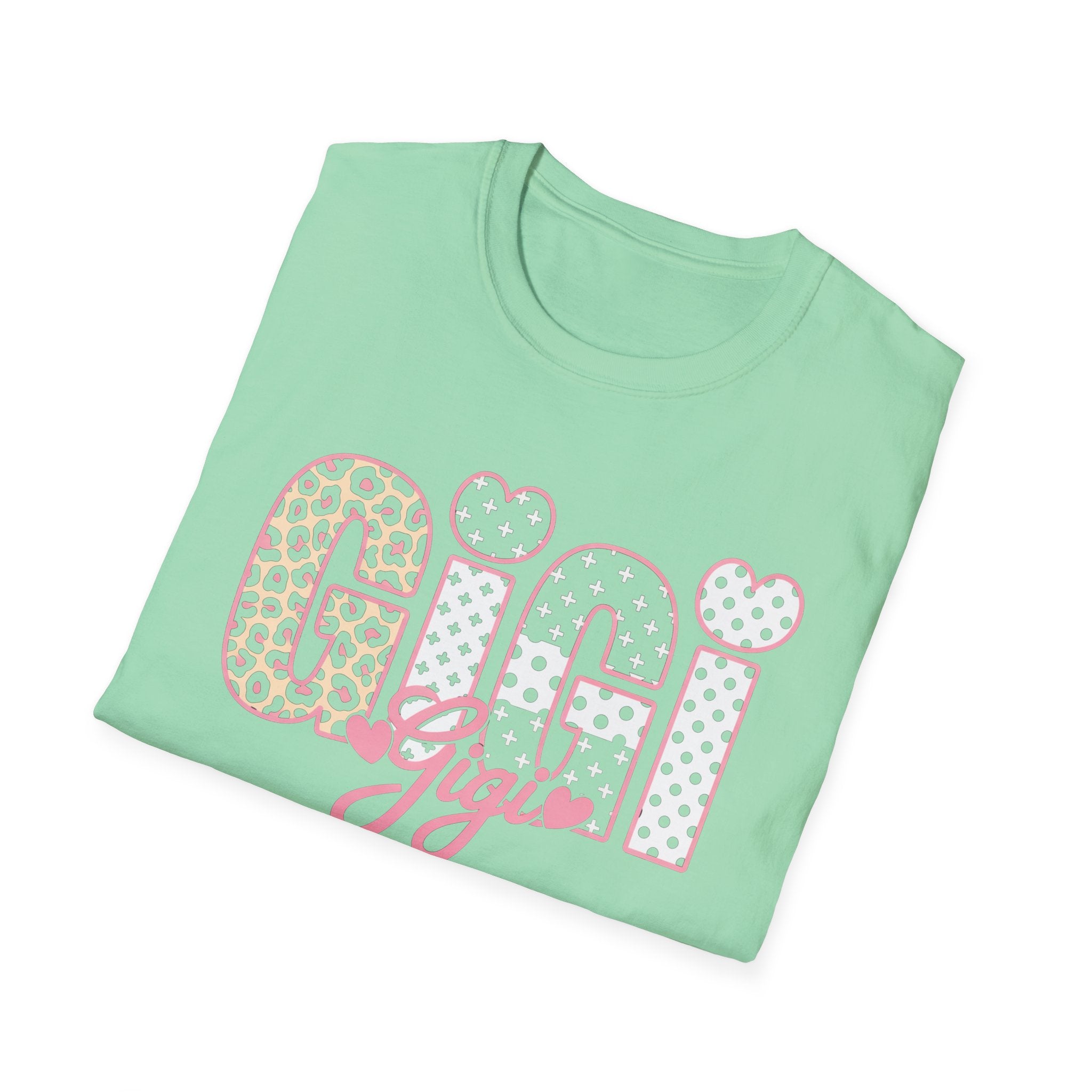Gigi Floral Heart Tee — Pink 'Gigi' Script Grandmother T-Shirt