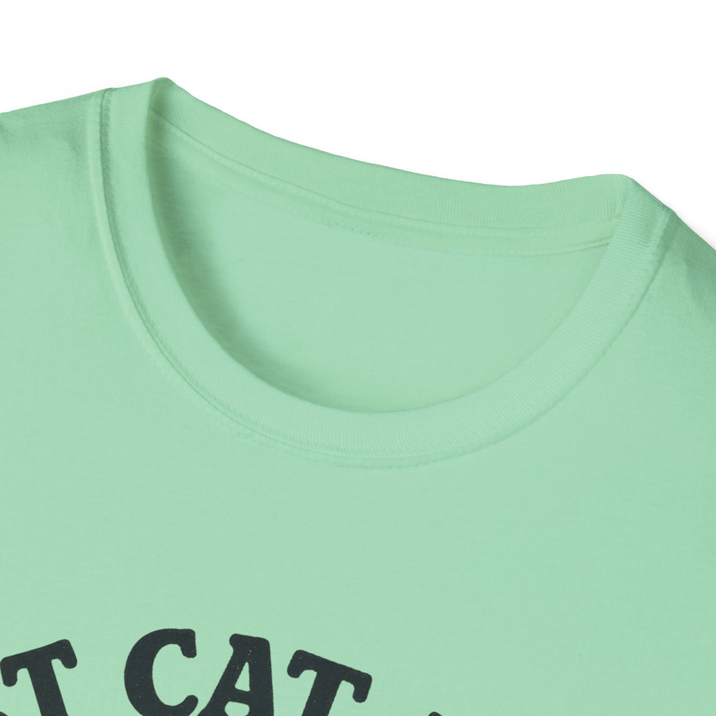 Best Cat Mom Ever T-Shirt — Cute Retro Cat Fist Bump Tee for Cat Lovers, Mother's Day Gift