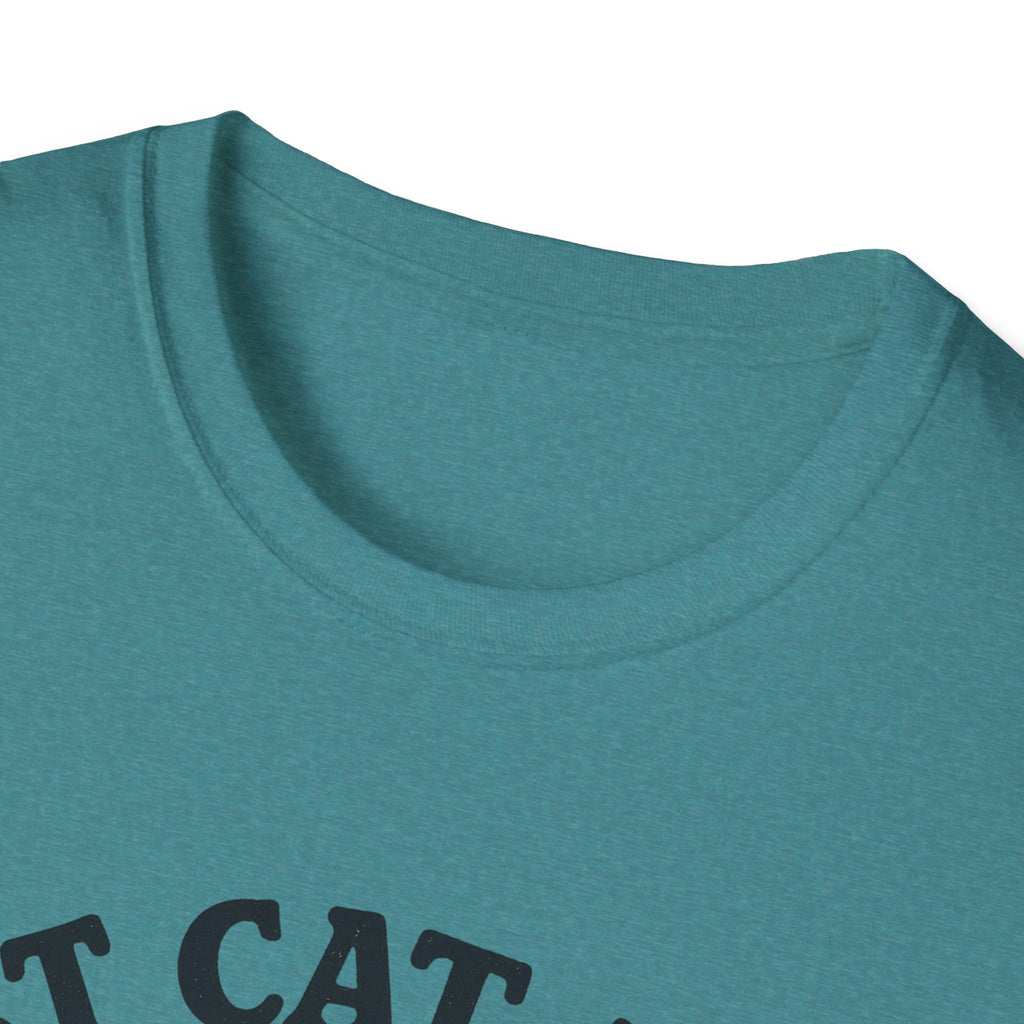 Best Cat Mom Ever T-Shirt — Cute Retro Cat Fist Bump Tee for Cat Lovers, Mother's Day Gift