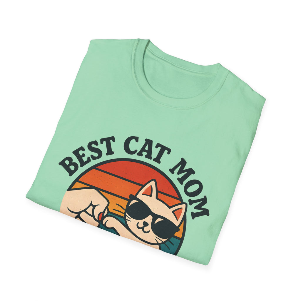 Best Cat Mom Ever T-Shirt — Cute Retro Cat Fist Bump Tee for Cat Lovers, Mother's Day Gift