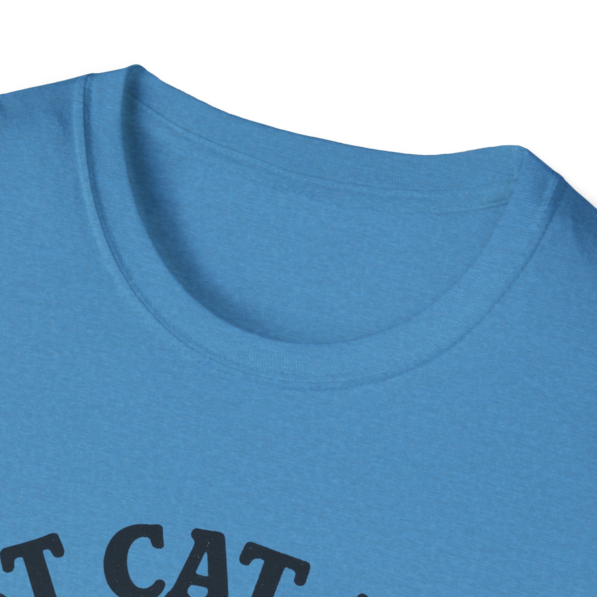 Best Cat Mom Ever T-Shirt — Cute Retro Cat Fist Bump Tee for Cat Lovers, Mother's Day Gift