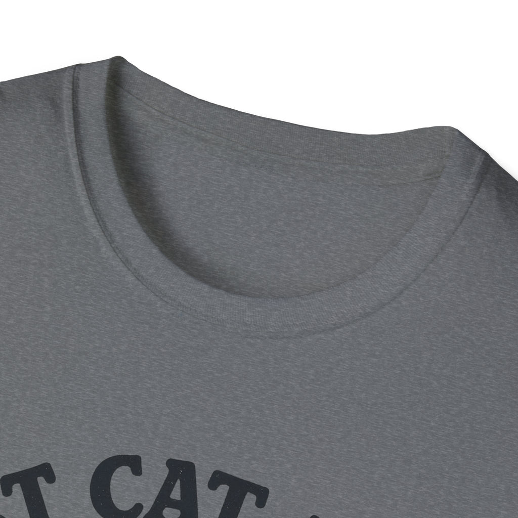 Best Cat Mom Ever T-Shirt — Cute Retro Cat Fist Bump Tee for Cat Lovers, Mother's Day Gift
